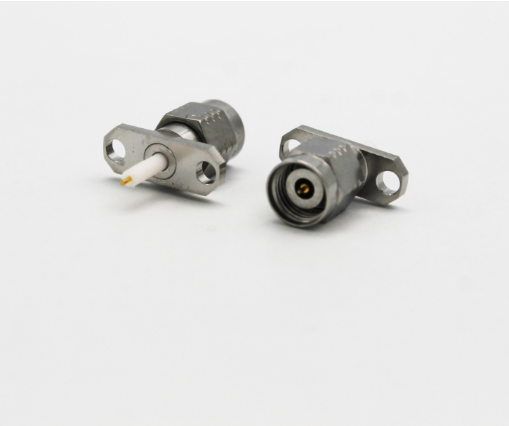 精密 2.4mm 公头法兰连接器端子
