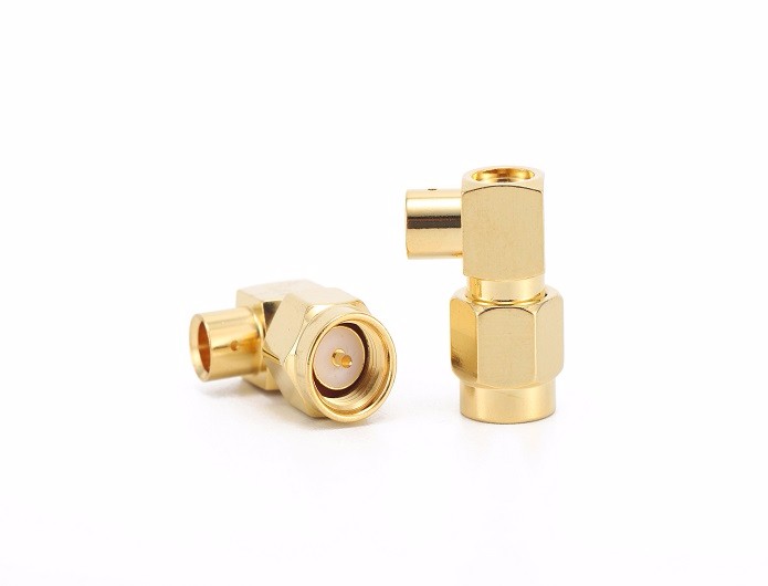img 2 of 用于 141 电缆的 SMA 公头直角射频同轴连接器