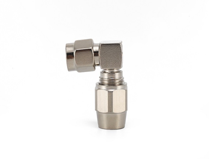 img 1 of 用于 RG 58 电缆射频连接器的 SMA 公头直角夹