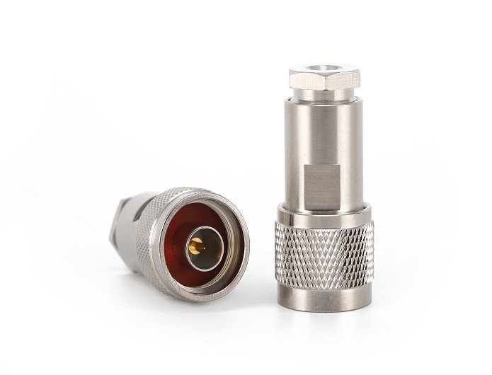 img 2 of 用于 RG58 射频同轴连接器的 N 型直通公头夹