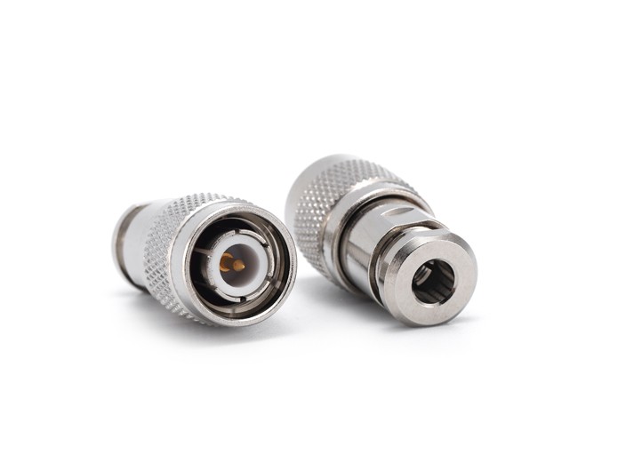 img 1 of 用于RG58电缆夹的TNC公头连接器