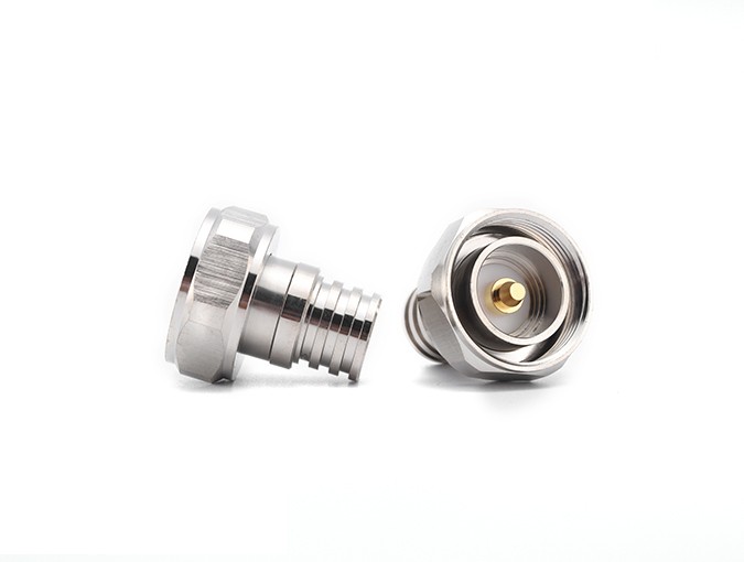 img 1 of L29/DIN 公头连接器端接