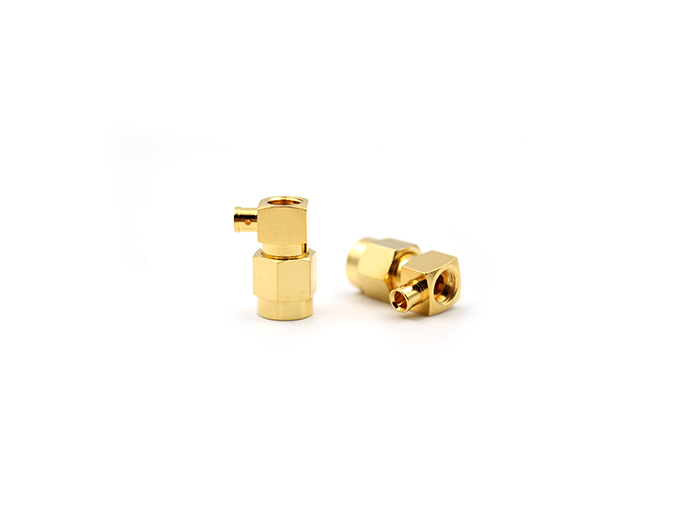 用于 .086/RG405 电缆连接器的 SMA 公头直角接...