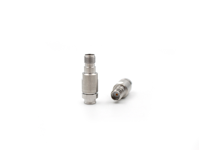 用于 TLC500 电缆的 SMA 母头不锈钢连接器 DC-...