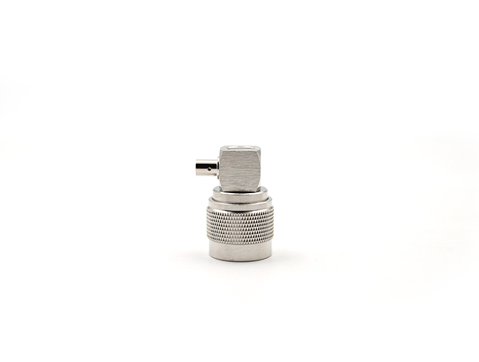N型射频同轴连接器，公头直角，适用于RG 402电缆