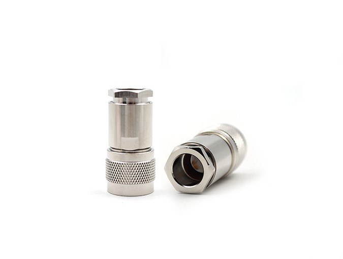 img 1 of 用于 8D-FB 电缆射频连接器的 N 型公头夹