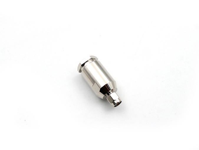 img 2 of 用于 LMR400 电缆的 SMA 公头射频连接器