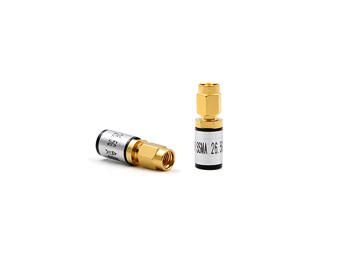 SSMA 公头 2 瓦 RF 终端