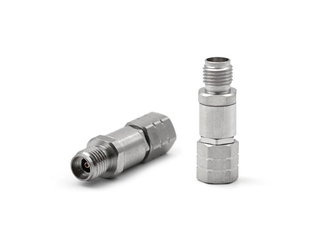 img 1 of 2.4mm公头转2.92mm母头精密射频适配器